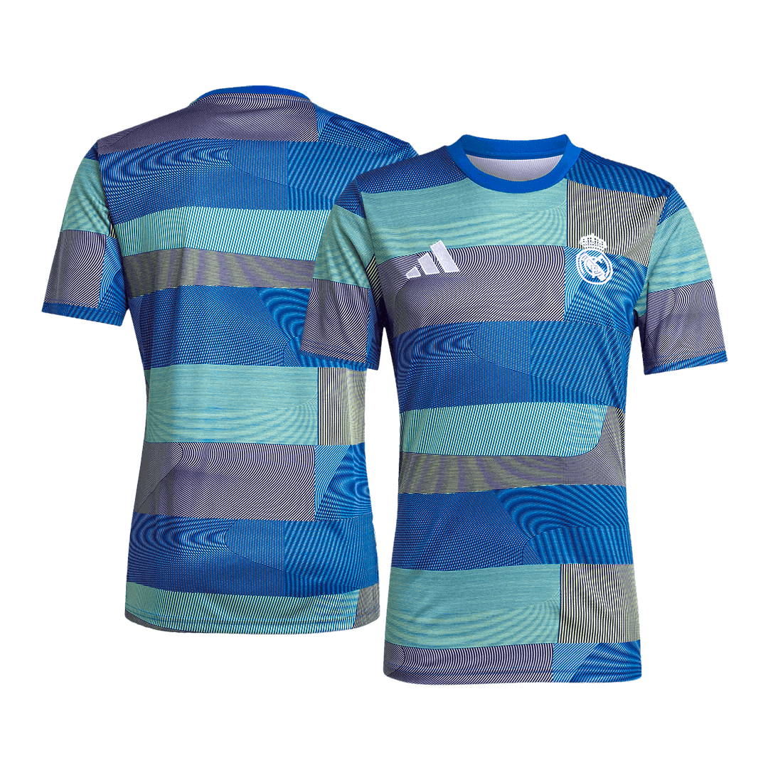 Kratki rokavi Real Madrida za sezono 2025/26 pred tekmo